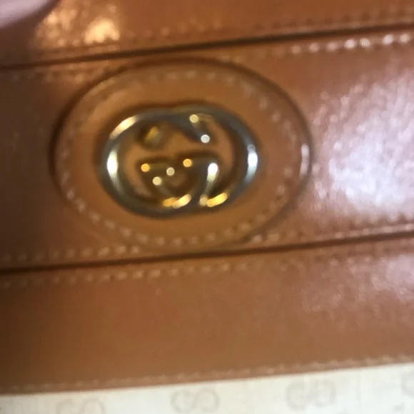 Gucci Crossbody - Picture 4 of 9